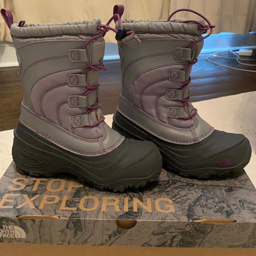 North face youth boots